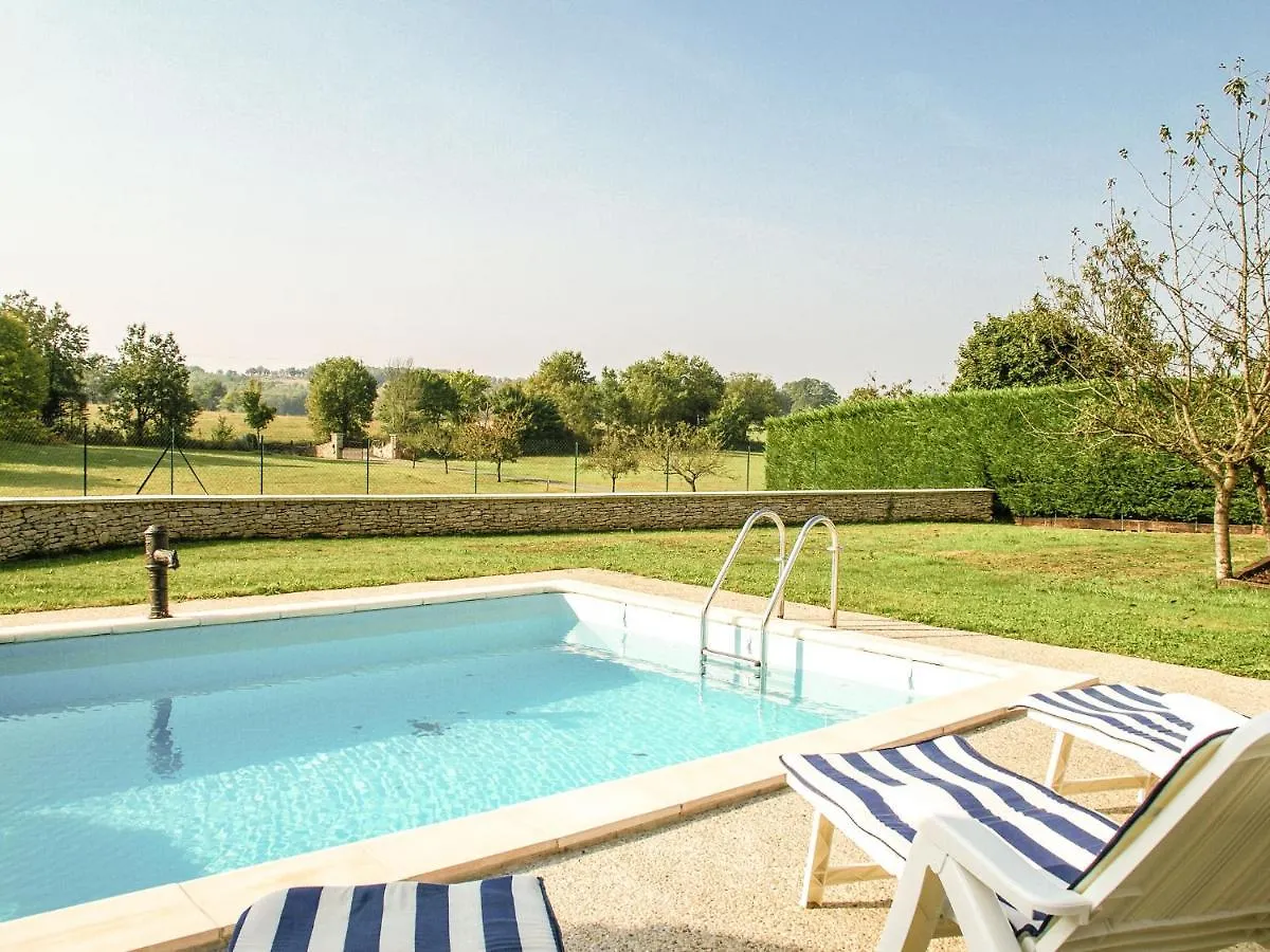 Superb Holiday Home With Pool Cressensac-Sarrazac 프랑스